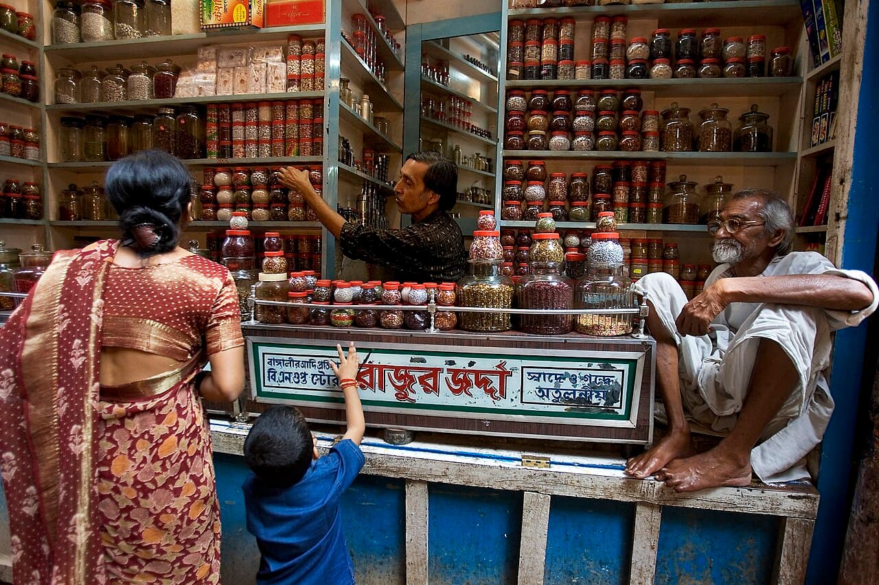 Traditional Indian spices and ingredients in a market in Varanasi, Uttar Pradesh